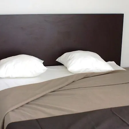 Bed In City - Le Virgile 3*