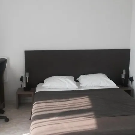 Bed In City - Le Virgile Apartmanhotel 3*